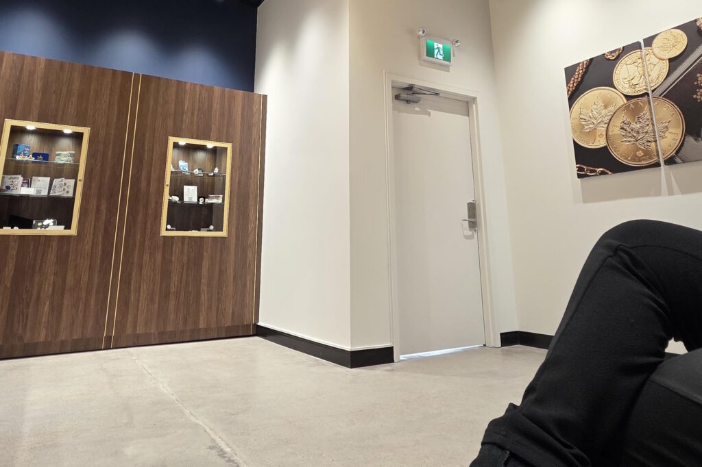 Canada Gold location interior